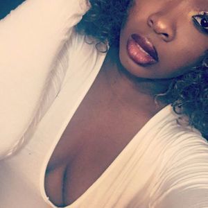 Meet your Posher, Ade